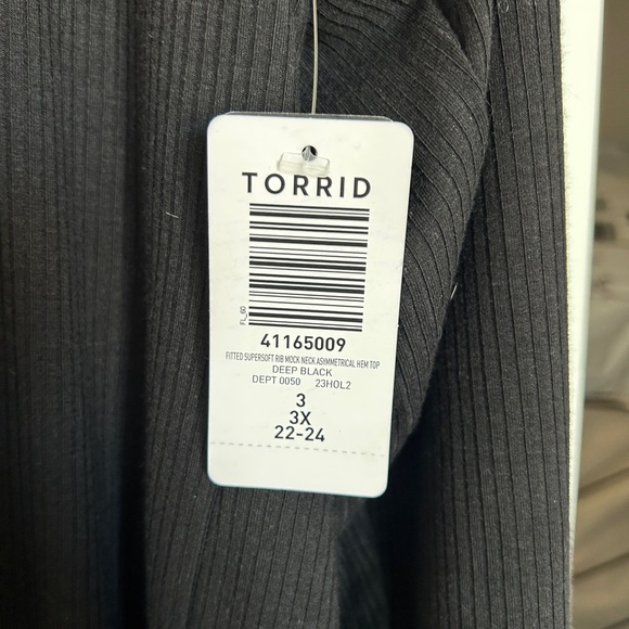 Torrid Deep Black Ribbed Top - Picture 4 of 4